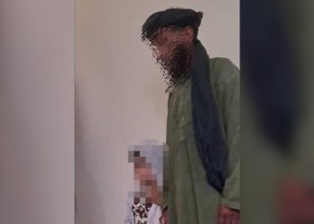 আফগানিস্তানের হেলমান্দের ৪৫ বছর বয়সী এক ব্যক্তি ৬ বছরের একটি মেয়েকে বিয়ে করেছে