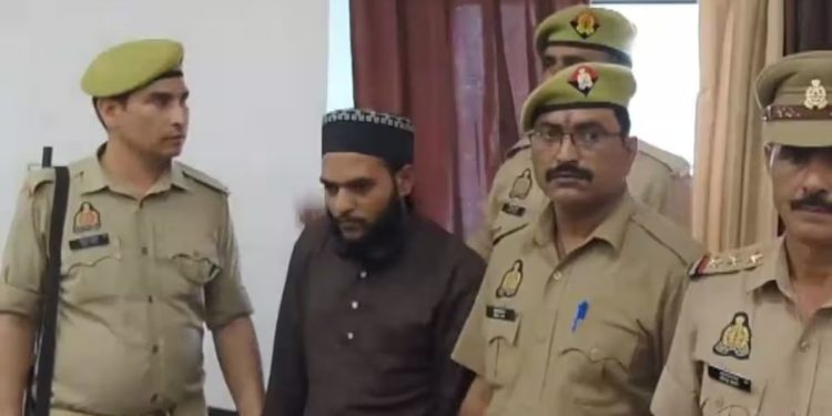 বেরিলিতে নাবালিকা মাদ্রাসা ছাত্রীকে ধর্ষণকারী নবী হাসান গ্রেপ্তার, ফোনে পাওয়া গেছে ৪০টি পর্নোগ্রাফিক ভিডিওও