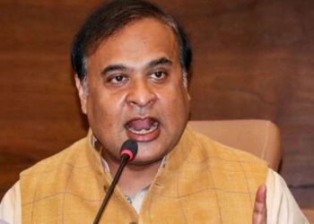 ধুবড়িতে মন্দিরে গরুর কাটা মাথা রাখার ঘটনায় উত্তেজনার মাঝে ‘দেখা মাত্রই গুলি করার’ নির্দেশ জারি করেছেন আসামের মুখ্যমন্ত্রী হিমন্ত বিশ্বশর্মা