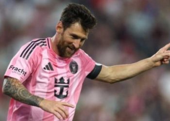 টানা ৪ ম্যাচে জোড়া গোল করে অনন্য কীর্তি গড়লেন মেসি