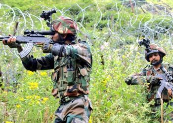 কাশ্মীরে নিকেশ আরও ২ পাকিস্তানি সন্ত্রাসবাদী ; অনুপ্রবেশের চেষ্টা করছিল ওই সন্ত্রাসীরা
