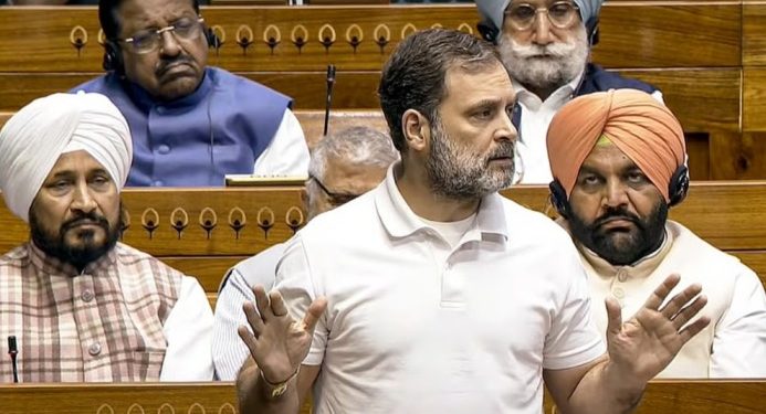 লোকসভায় অশ্লীল শব্দ প্রয়োগ করে তীব্র সমালোচনার মুখে কংগ্রেসের ‘যুবরাজ’ রাহুল গান্ধী