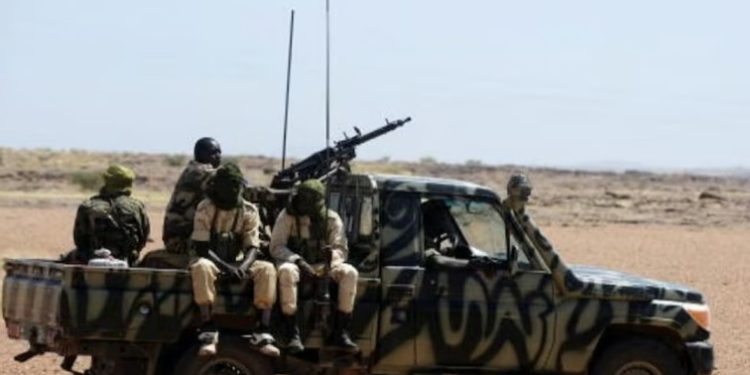 মালির সিমেন্ট কারখানায় কর্মরত তিন ভারতীয়কে অপহরণ করল নিষিদ্ধ সন্ত্রাসবাদী সংগঠন আল-কায়েদা