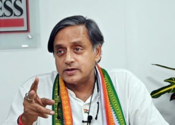 অপারেশন সিঁদুর নিয়ে আলোচনায় সংসদে কথা বলার জন্য কংগ্রেসের প্রস্তাব প্রত্যাখ্যান করলেন শশি থারুর