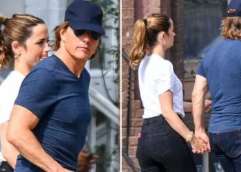 ২৬ বছরের ছোট হাসিনার প্রেমে পড়েছেন এই হলিউড তারকা