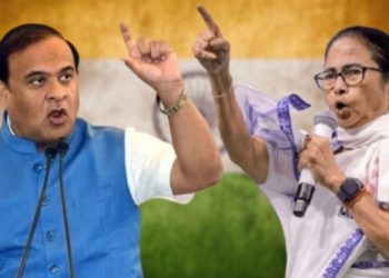 আসাম সরকারকে ‘জ্ঞান’ দিতে গিয়ে উলটে ‘তোষামোদি রাজনীতি’ নিয়ে হিমন্ত বিশ্বশর্মার খোঁচা খেলেন মমতা ব্যানার্জি