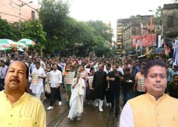 একুশে জুলাইয়ের সভায় “বিনা পয়সায় যাওয়ার লোক নেই”- তৃণমূলের জেলা সভাপতির বক্তব্যের ভিডিও পোস্ট করে সুকান্ত মজুমদারের কটাক্ষ