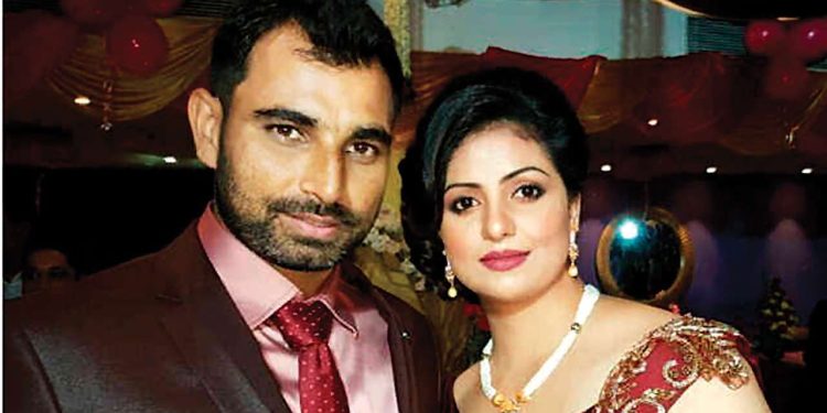 “আই লাভ ইউ” : বিচ্ছেদের পর ক্রিকেটার মোহাম্মদ শামিকে প্রাক্তন স্ত্রী হাসিন জাহানের বার্তা