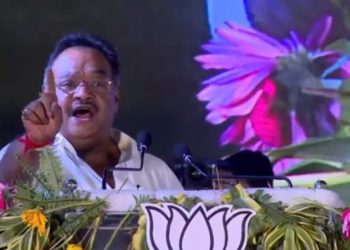 “বিজেপিকে অস্ত্র ধরতে বাধ্য করবেন না” : দায়িত্ব নিয়েই শাসকদলকে সতর্ক করে দিলেন শমীক ভট্টাচার্য ; সংখ্যালঘুদের উদ্দেশ্যে দিলেন বিশেষ বার্তা