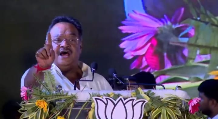 “বিজেপিকে অস্ত্র ধরতে বাধ্য করবেন না” : দায়িত্ব নিয়েই শাসকদলকে সতর্ক করে দিলেন শমীক ভট্টাচার্য ; সংখ্যালঘুদের উদ্দেশ্যে দিলেন বিশেষ বার্তা