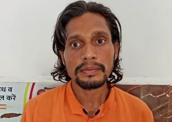 বাবা বিহারের মৌলবী, ছেলে মিরাটে পুরোহিত ;  কৃষ্ণ নামে পরিচয় দিয়ে মন্দিরে রীতিমতো পুরুত সেজে শ্রদ্ধালুদের হাত দেখার ধান্দা শুরু করেছিল মহম্মদ কাসিম