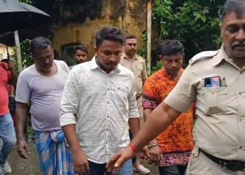 মন্ত্রী সিদ্দিকুল্লার উপর হামলার ঘটনায় ধৃত দু’জনের পুলিশ হেপাজত, বাকিদের পাঠানো হল জেলে