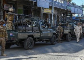 খাইবার পাখতুনখোয়ায় স্থলমাইন বিস্ফোরণে পাঁচ পাকিস্তানি সেনা নিকেশ