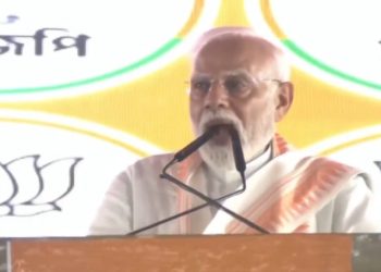 রোহিঙ্গা ও বাংলাদেশি অনুপ্রবেশকারীদের বিরুদ্ধে অভিযান অব্যাহত থাকবে বলে স্পষ্ট জানালেন প্রধানমন্ত্রী, বাঙালি নির্যাতন নিয়ে মমতার দাবিকে ধুয়ে দিয়ে বললেন : ‘তোষামোদ করতে গিয়ে বাংলা সংস্কৃতির জন্য বিপদ ডেকে আনছে তৃণমূল’