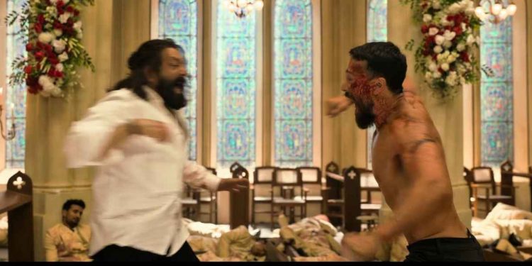 “বাঘি ৪” ছবির টিজারে টাইগার শ্রফের হিংস্রতায় মুগ্ধ ভক্তরা