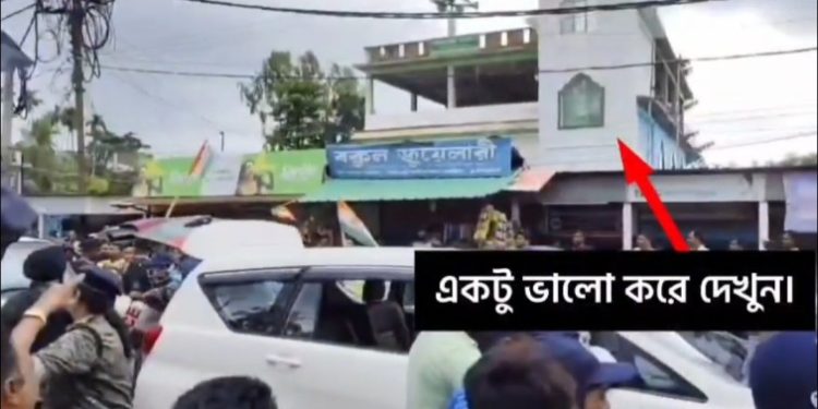 হামলা চালাতে খাগড়াবাড়ি মসজিদের সামনে রোহিঙ্গা ও বাংলাদেশী মুসলমানদের জড়ো করেছিলো তৃণমুল : চাঞ্চল্যকর অভিযোগ শুভেন্দু অধিকারীর