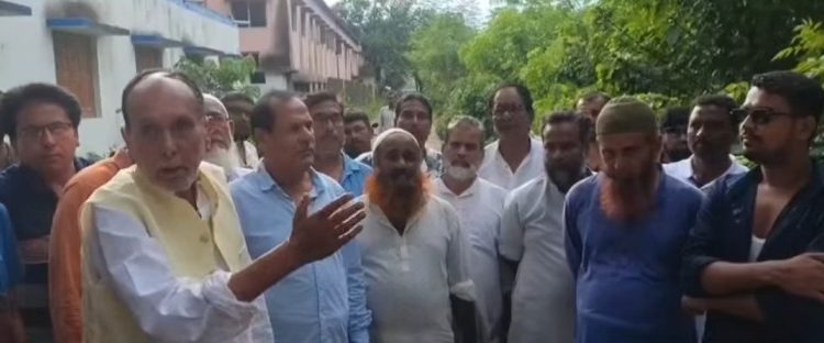 দলেরই নেতাদের বিরুদ্ধে ওয়াকফ সম্পত্তি বিক্রি করে দেওয়ার অভিযোগ তুললেন রতুয়ার তৃণমূল বিধায়ক 