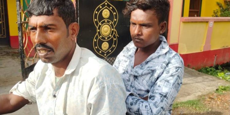 বাইকে চড়ে গুসকরায় ছাগল চুরি করতে এসে ধরা পড়ল বীরভূমের ২ দুষ্কৃতী