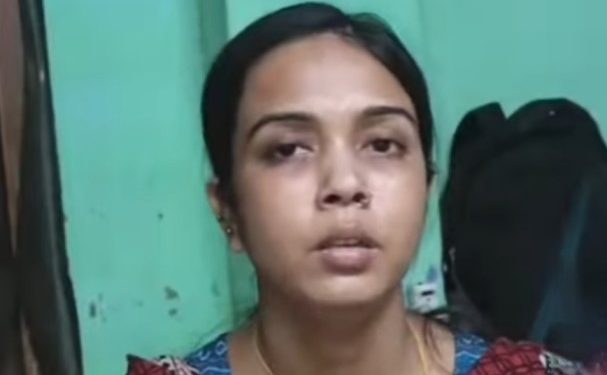 না ওটিপি না পাসওয়ার্ড শেয়ার, ব্যাঙ্ক অ্যাকাউন্ট থেকে এক লক্ষ টাকা গায়েব, পুলিশের দ্বারস্থ অসহায় মহিলা