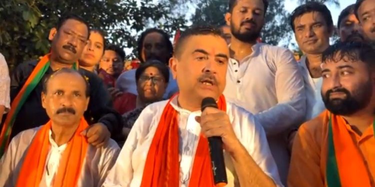 “১৬ তে ৩, ২১শে ৭৭, ২৬ শে ১৭৭” : বিধানসভা ভোটে বিজেপির সম্ভাব্য আসনের ফলাফল ঘোষণা করে দিলেন আত্মবিশ্বাসী শুভেন্দু অধিকারী ; “রোহিঙ্গাদের খালা” মমতাকে তুলোধুনো করলেন