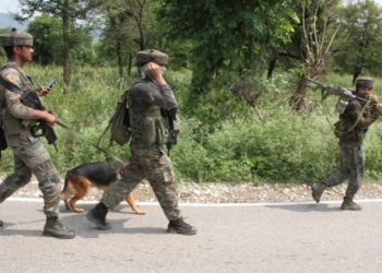 তিন দিন ধরে চলা ‘অপারেশন আখাল’-এ নিকেশ ৩ সন্ত্রাসী,এর আগে ‘অপারেশন মহাদেব’-এ খতম হয়েছে আরও ৩