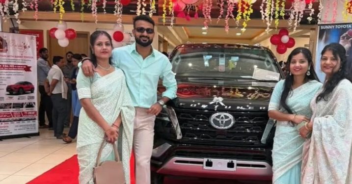 ইংল্যান্ড টেস্ট শেষ হওয়ার সাথে সাথেই একটা দামি গাড়ি কিনেছেন আকাশ দীপ ; দাম শুনলে তাক লেগে যাবে