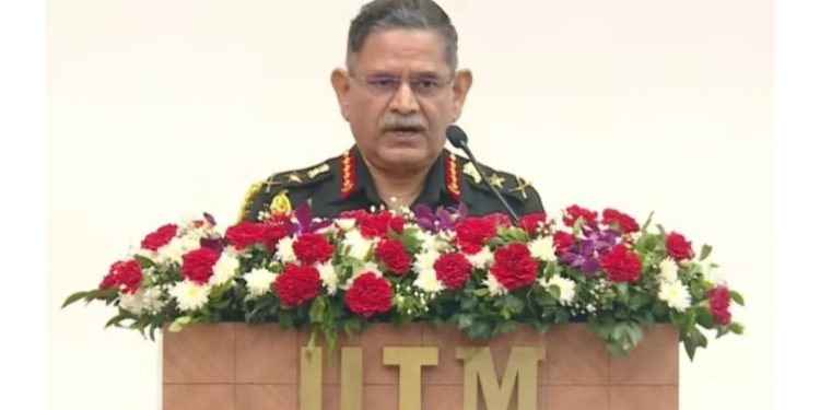 “অপারেশন সিন্দুরকে দাবা খেলার সঙ্গে তুলনা করে সেনাবাহিনী প্রধান বলেছেন : ‘প্রথমবারের মত আমরা আত্মবিশ্বাস, রাজনৈতিক দিকনির্দেশনা এবং রাজনৈতিক স্পষ্টতা দেখেছিলাম’