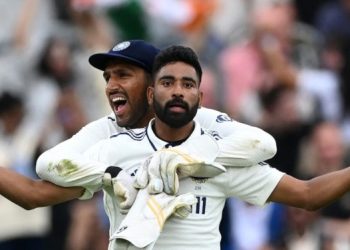 ওভালে দুরন্ত পারফরম্যান্সের পর ইংল্যান্ডের ড্রেসিংরুমে মহম্মদ সিরাজের নতুন নামকরণ হয়েছে “মিস্টার অ্যাংরি”