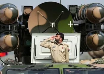 ভারতকে টক্কর দিতে চীনের ধাঁচে সেনাবাহিনী তৈরি করবে পাকিস্তান