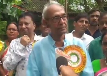 মানুষকে ‘নতুন জামা পাল্টানোর’ পরামর্শ দিলেন তৃণমূলের প্রাক্তন বিধায়ক, ‘এতদিনে ওনার সুবুদ্ধি হয়েছে’ : বলছে বিজেপি