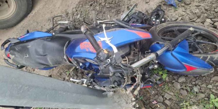 পর পর পথ দুর্ঘটনায় মর্মান্তিক মৃত্যু ৩ জনের, জখম ১