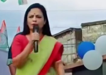 “কাঠের মালা পড়ে সব তো চলে আসেন ভাতা নিতে” : বিজেপিকে ভোট দেওয়ায় বৈষ্ণব সম্প্রদায় সম্পর্কে আপত্তিকর মন্তব্য করলেন তৃণমূল সাংসদ মহুয়া মৈত্র 