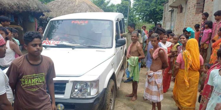 ভিক্ষুকের ছদ্মবেশে গৃহস্থের ফাঁকা বাড়িতে হাতসাফাই, অভিনব চুরির আমদানি ভাতারে,আটক মহিলা ও নাবালকসহ ৩