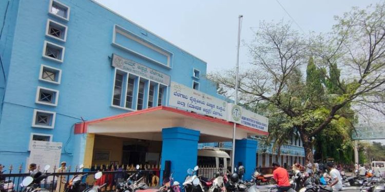 পেটে ব্যথার জন্য ভর্তি এক যুবকের অন্ত্র কেটে ফেললেন বেলগাঁও BIMS হাসপাতালের চিকিৎসকরা 