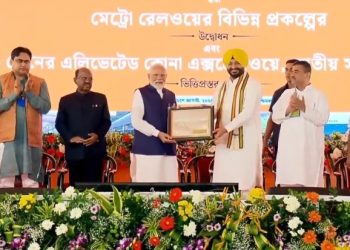 “টিএমসি-কংগ্রেস ক্ষমতার লোভে অনুপ্রবেশকে প্রশ্রয় দিচ্ছে, কিন্তু আমরা অনুপ্রবেশকারীদের ভারতে থাকতে দেবো না” : প্রধানমন্ত্রী নরেন্দ্র মোদী