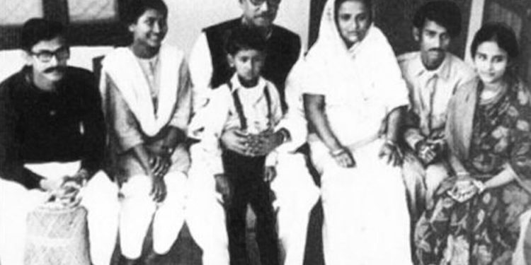 ৫৪ বছর আগে আজকের দিনেই পাকিস্তান সেনার হাতে বন্দি শেখ মুজিবুর রহমানের পরিবারকে বাঁচিয়েছিলেন ভারতীয় কর্নেল অশোক তারা ও তার ৩ সেনা, কিন্তু পাকিস্তানের প্রতি অগাধ আস্থার কারনে কার্যত নির্বংশ হতে হয় তার ঠিক ৪ বছরের মাথায়