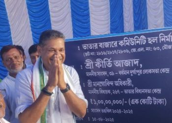বিধানসভার ভোটের ঠিক মুখেই ভাতারে অডিটোরিয়াম হলের শিলান্যাস করলেন তৃণমূল সাংসদ
