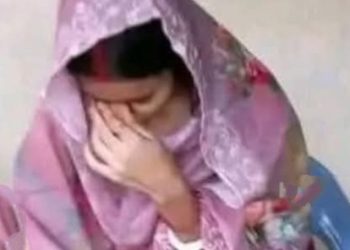 ধর্ম পরিবর্তন করে হিন্দু প্রেমিককে বিয়ে করে মৌলবাদীদের রোষের মুখে পড়েছেন বাংলাদেশের নওগাঁর মুসলিম তরুনী