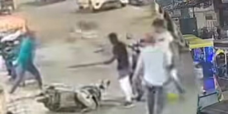 গুলশান কলোনীতে দুষ্কৃতীদের তান্ডবের পর তৃণমূলের ‘মা-মাটি- মানুষ’-এর নতুন নাম ‘মাফিয়া- মাস্তান- মার্ডারার’ রাখলেন শুভেন্দু অধিকারী