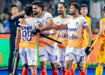 এশিয়া কাপ হকি ফাইনালে  ডিফেন্ডিং চ্যাম্পিয়ন দক্ষিণ কোরিয়াকে হারিয়ে ৮ বছর পর চ্যাম্পিয়ন হয়েছে ভারত 