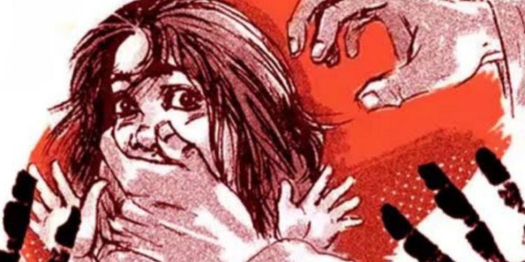 পুরীর সমুদ্রসৈকতের পাশে ঝাউবনের মধ্যে কলেজ ছাত্রীকে টেনে নিয়ে গিয়ে গণধর্ষণ,  গ্রেপ্তার ৩ নরপশু 