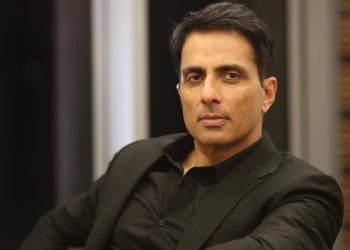 দাতব্য প্রতিষ্ঠানের নামে ১৮.৯৪ কোটি টাকা চাঁদা সংগ্রহ, খরচ মাত্র ১.৯ কোটি টাকা, অভিনেতা সোনু সুদের বিরুদ্ধে গুরুতর অভিযোগ 