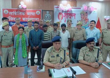 দেবী দুর্গা সম্পর্কে নোংরা ভাষা বলা খ্রিস্টান গায়িকা সরোজ সরগম সম্পর্কে চাঞ্চল্যকর তথ্য দিল ইউপির মির্জাপুর পুলিশ 