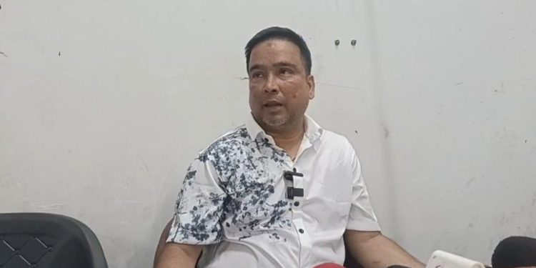 পুলিশ বলছে ধরাছোঁয়ার বাইরে, এদিকে গোপন ডেরা থেকে ভিডিও পোস্ট করে যাচ্ছেন গুলশান কলোনি কান্ডের হোতা মিনি ফিরোজ, প্রশ্নচিহ্নের মুখে কলকাতা পুলিশের ভূমিকা  