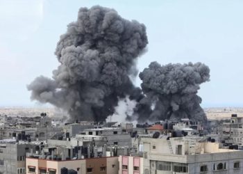 গাজার একটি বাড়িতে ইসরায়েলের বোমা হামলা ১১ জনের মৃত্যু  