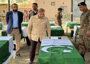 তেহরিক-ই-তালেবান যোদ্ধাদের হামলায় ১২ পাকিস্তানি সেনা নিকেশ