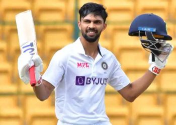 ভেদভাবের শিকার ঋতুরাজ গায়কোয়াড় ! মুখ খুললেন আকাশ চোপড়া 