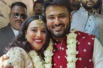 “ছেলেরা খুব দুষ্টু, কোন মেয়ে ব্রা পরা শুরু করেছে তার সব হিসাব রাখে” : বলেছেন অভিনেত্রী স্বরা ভাস্কর 