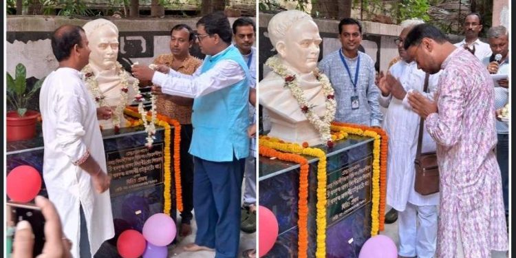 বিদ্যাসাগরের আবক্ষ মূর্তির উন্মোচনের মধ্য দিয়ে এই মহান মনিষীর ২০৬তম জন্মজয়ন্তী উদযাপন করল বর্ধমান শহরের স্বেচ্ছাসেবী সংগঠন 