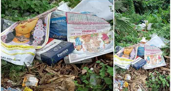 মায়ের আবাহনের মাঝেই আস্তাকুড়ে দেবী দুর্গার ছবি, ভাতার বাজারের জনৈক পরিবারের মানসিকতা নিয়ে উঠছে প্রশ্ন 